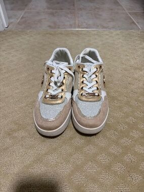 XTI casual sneakers